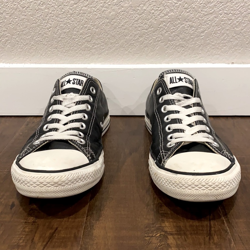 Converse Chuck Taylor All Star Leather Low Top